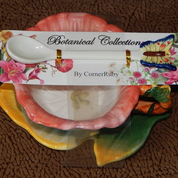 Corner Ruby Botanical Collection White Flower Shape Teacup Leaf Saucer Spoon NWT - Picture 2 of 13